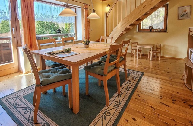 Maisonette-ferienwohnung West, 2-5 Personen, 82 qm, 2 SZ, Balkon, Nichtraucher