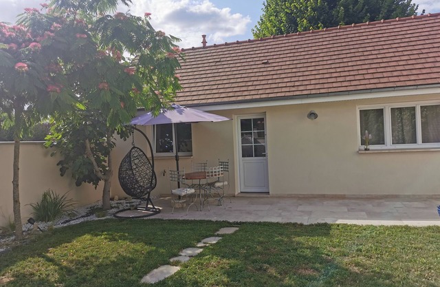 Maisonnette Indépendante Dans Propriété. Proche de Toute Commodité