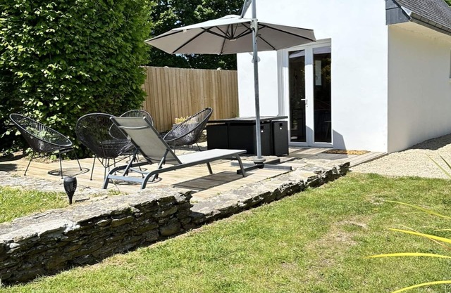 Maisonnette close to the sea ***