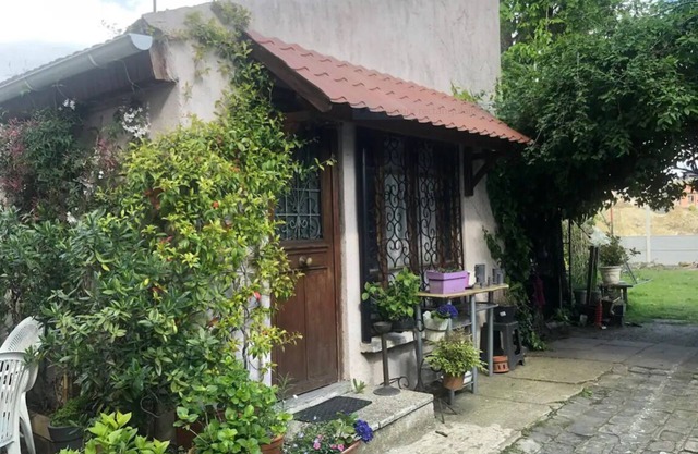 Maisonnette Dans Jardin à Deux Stations du Centre de Paris