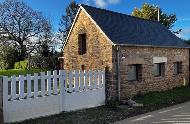 Maisonnette en Pierres en Bord de mer Proche de Toutes Commodités et de Paimpol