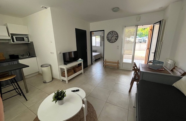 Maisonnette T2 - Outbuilding - Near Aix en Provence