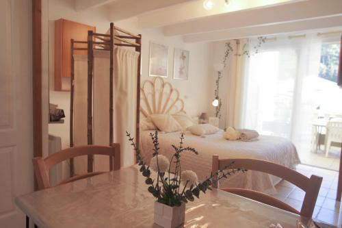 Maisonnette très appréciée entre Mer et Nature Climatisée avec Cuisine Terrasse Parking