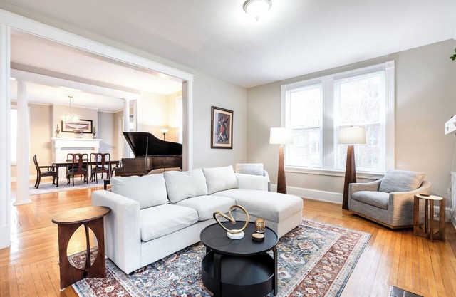 Majestic and Spacious 3 Bdrm 2 Bath Near Eden Park
