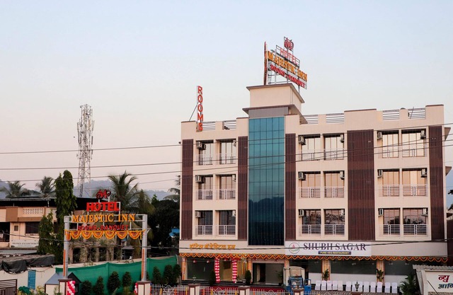 MAJESTIC INN