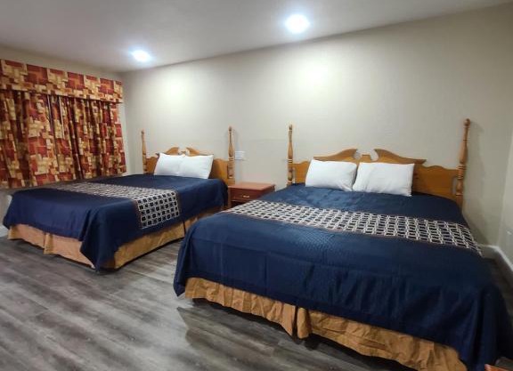 Majestic Inn & Suites