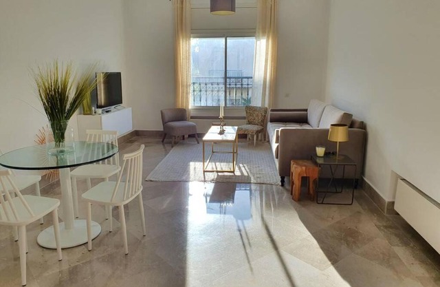 MAJESTIC MALAGA : Apt de LUXE entre La Marsa&Carthage