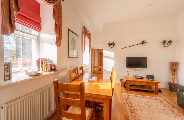 Major's Apartment 3 Bedroom Self Catering Property in historic Abbey