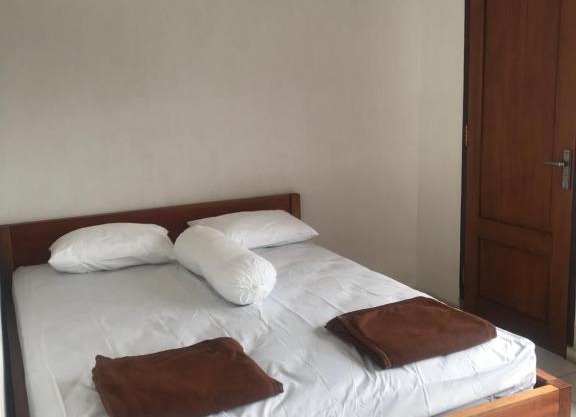 Makini Guest House