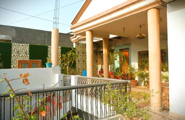 Malaiya Homestay - Grandeur Living Experience