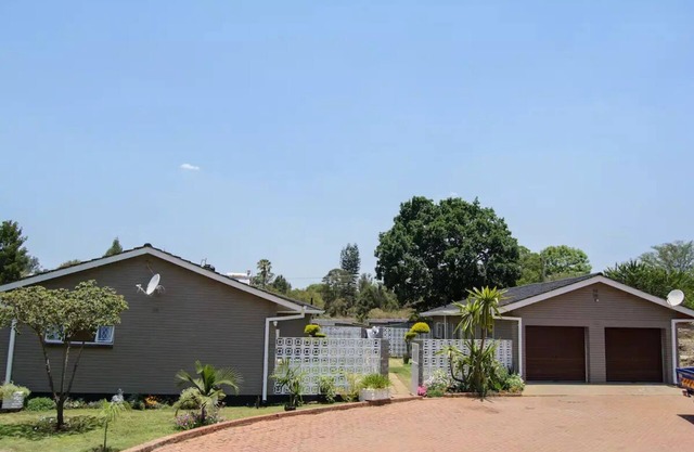 Malcom @ Las Palmas Guest House