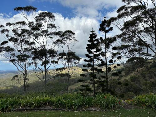 Maleny-Montville Cottages #2, 2 bed with ocean views