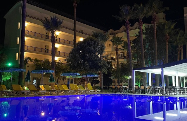 Malibu Garden Resort