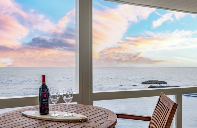 Malibu Retreat on the Water!