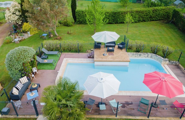 Maloan – Casa Climatizada con Piscina Privada & Cocina Exterior en Dordoña