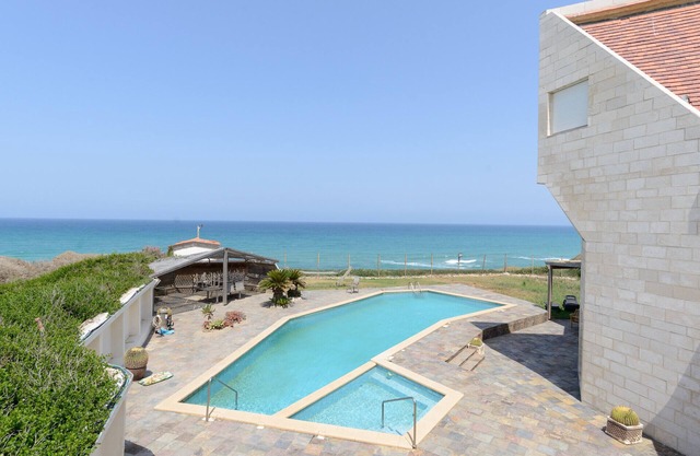 MAMAD Coastal Mansion Private Pool in Netanya by FeelHome
