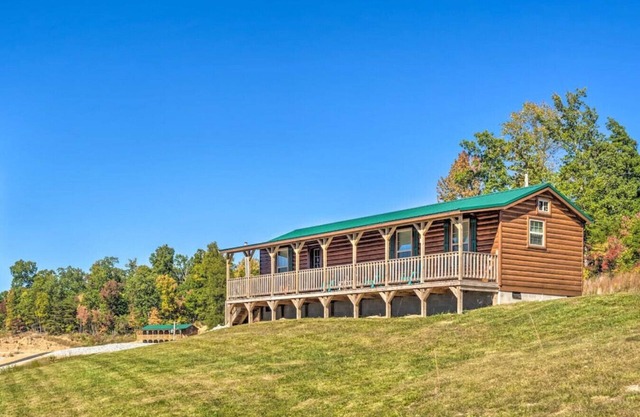Mammoth Cave Cabin Rentals 4 - 12.8 miles from Mammoth Cave National Park