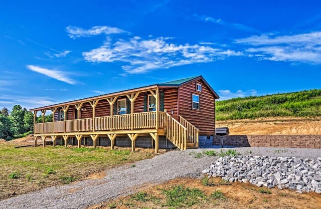 Mammoth Cave Cabin Rentals 9 - 12.8 miles from Mammoth Cave National Park