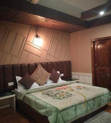 Manali Diaries B&B - Mall Road