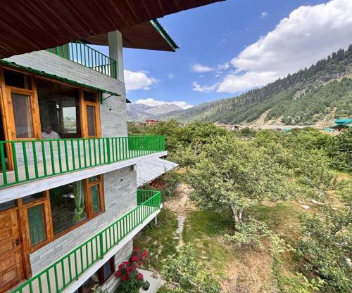 Manali Mornings
