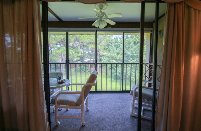 Manasota Key Beach, Peaceful Woods