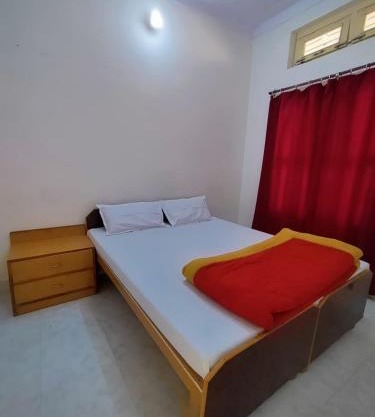 Mandakini Lodge And Restaurant