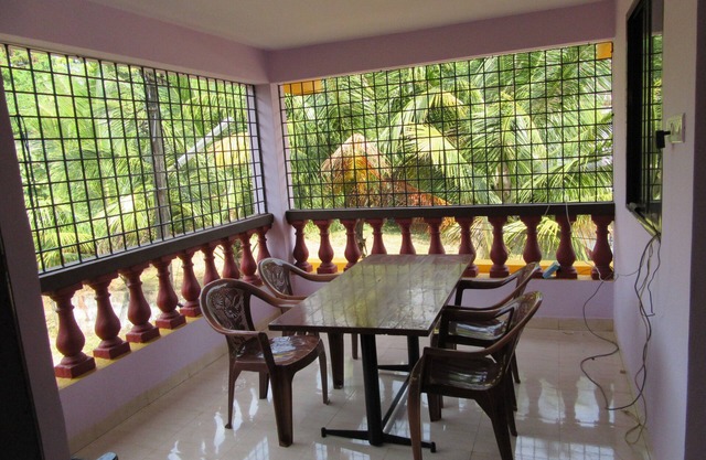 Mandrem Beach Guest House Goa