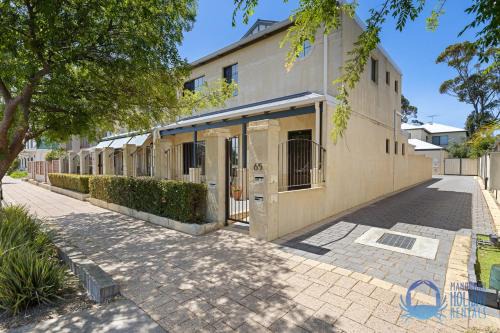 Mandurah Luxury on Sutton
