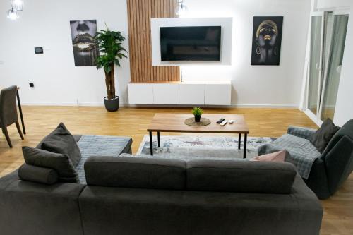 Mango Apartments