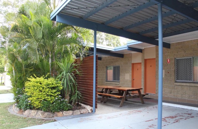 Mango Tree Motel