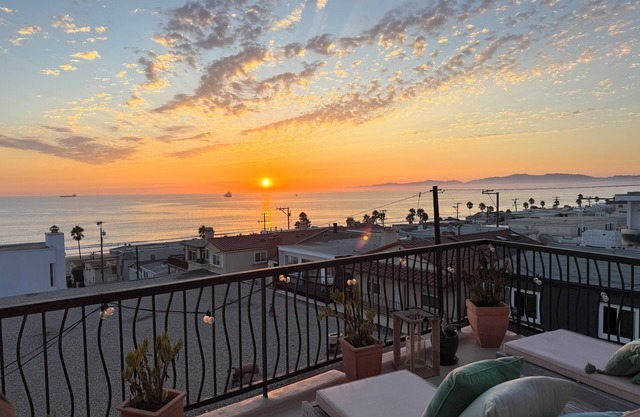 Manhattan Beach Surf Haven