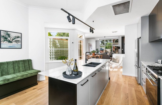 Manhattan Style 3 storey Luxury in St Peters