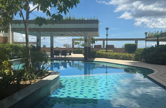 Manila Bay View - 1BR with balcony