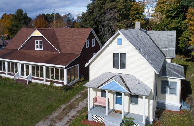 Manistee House < 1 Mile from Lake Michigan!