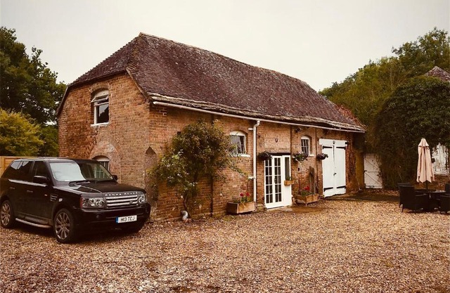 Manor House Mews - rustic Stable Conversion