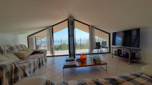 Mansarda VISTA WOW - Fronte mare con posto auto