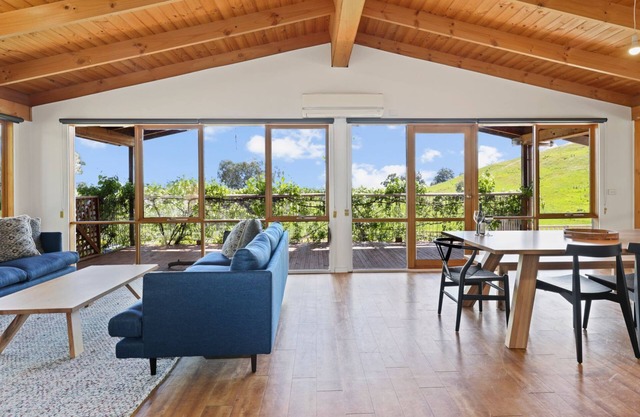 Mansfield Hideaway - Sleeps 10