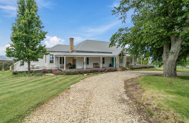 Mansfield Manor