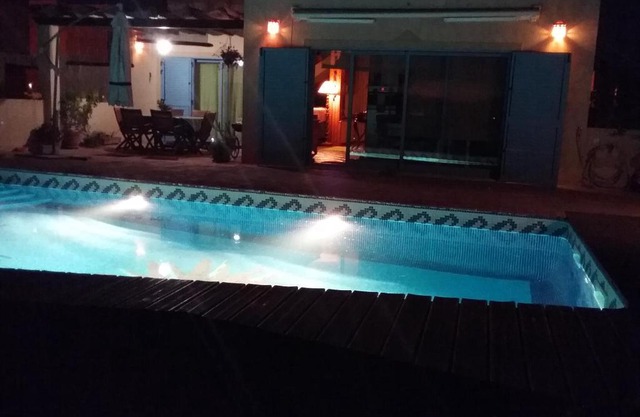 Manta Rota Beach, Bed & Breakfast in a villa,privat pool
