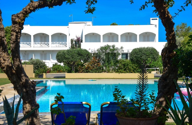 Mantenia Hotel