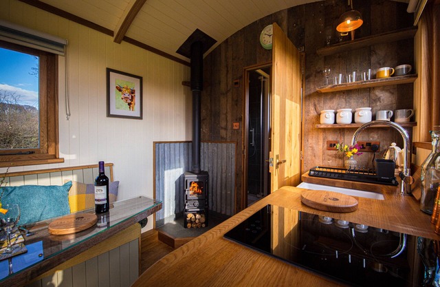 Maple - Little Ash Luxury Shepherd's Hut