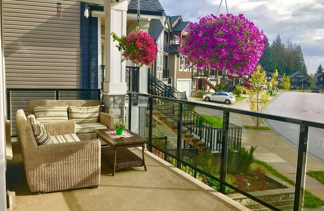 Maple Ridge, BC: Nueva suite privada 2BR, para 8 personas, Netflix, estacionamiento propio, (Home Away Fr Home)