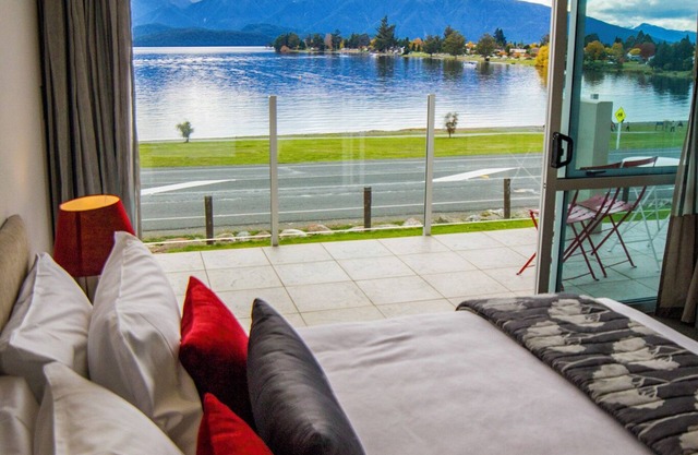 Marakura Deluxe Motels