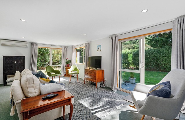 MARAMA COTTAGE 2bdrm country charm — home away from home 15 min to CBD