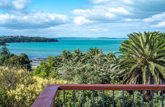 Marama Cottages with Ocean Views