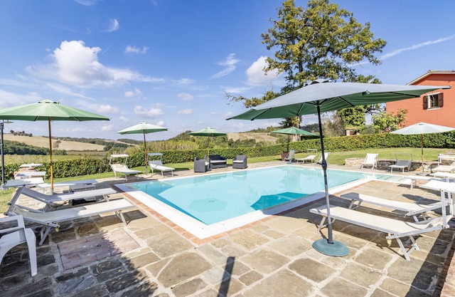 Maramaldo Morellino, Shared Pool, Chianti, Castelfiorentino, Italy