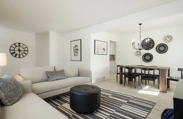 @ Marbella Lane - 5BR Stylish and Modern Home