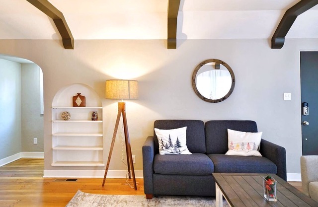 @ Marbella Lane - 6BR SFR | DTWN SJ | Laundry + P