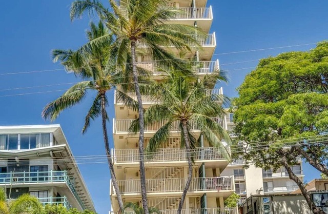 @ Marbella Lane -coastal Retreat Near Diamond Head