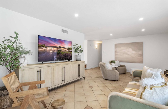 @ Marbella Lane - Contemporary 4BR Charm w/ Pool